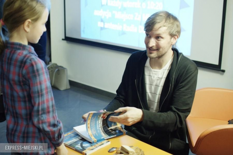 Spotkanie z dziennikarzem w średzkiej bibliotece