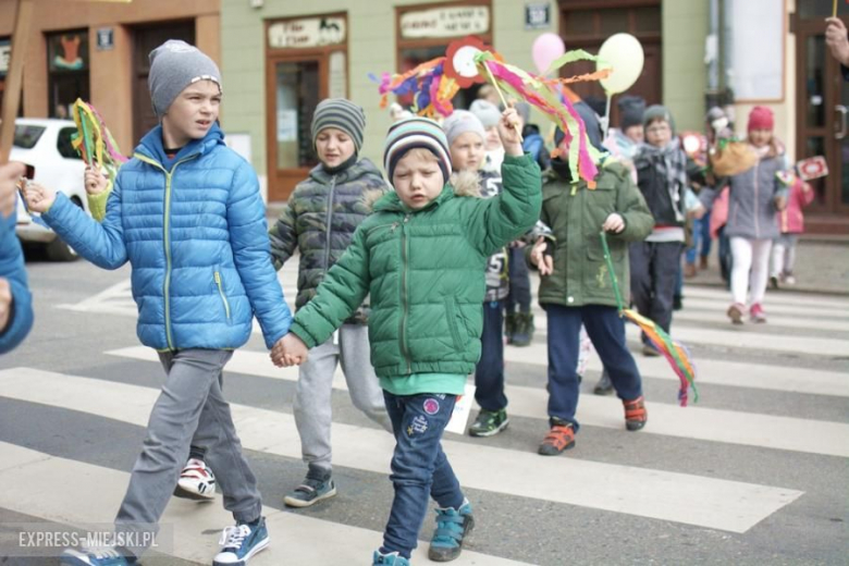 Pochód przedszkolaków w Środzie Śląskiej
