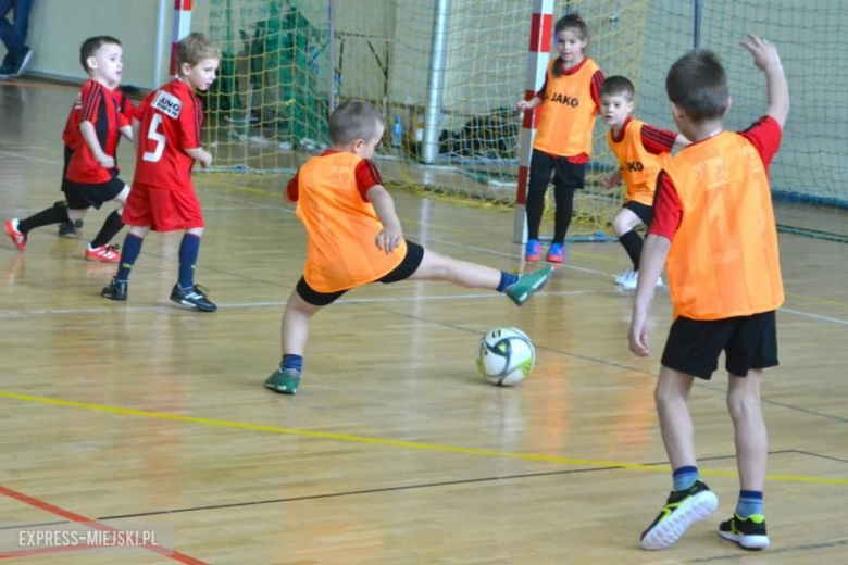 Turniej piłkarski oraz prezentacja sekcji klubu MLKS Polonia Środa Śląska