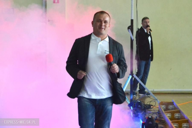 Turniej piłkarski oraz prezentacja sekcji klubu MLKS Polonia Środa Śląska