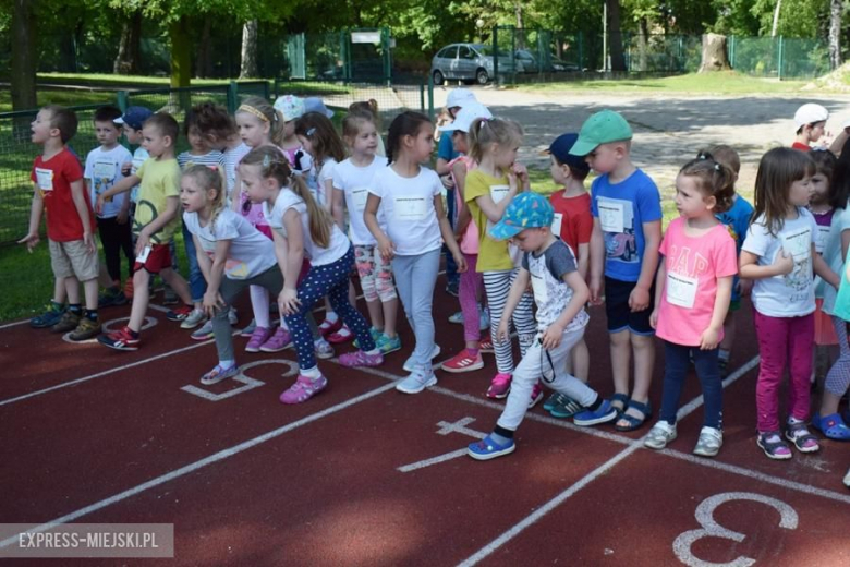 Przedszkolaki wzięły udział w maratonie