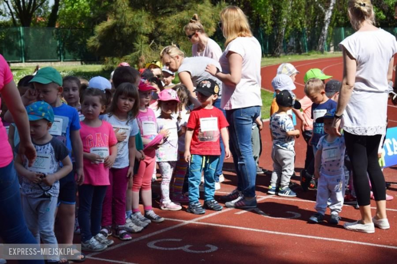 Przedszkolaki wzięły udział w maratonie