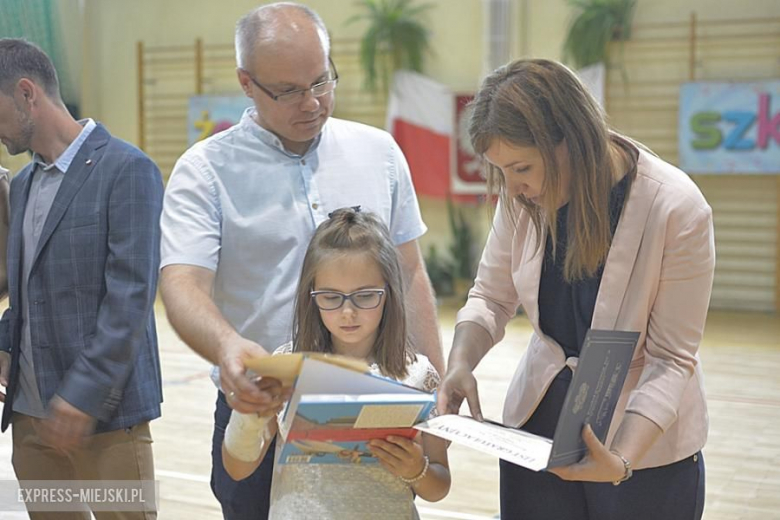 Zakończenie roku szkolnego w średzkiej podstawówce