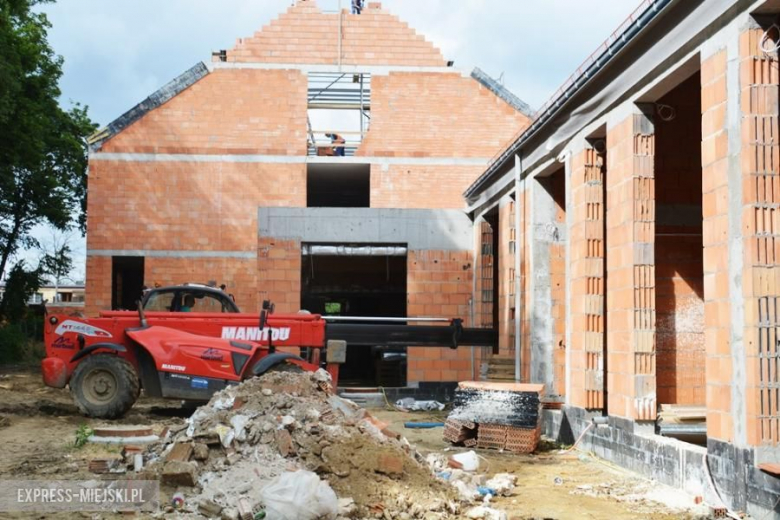 Budowa nowej szkoły w Lutyni