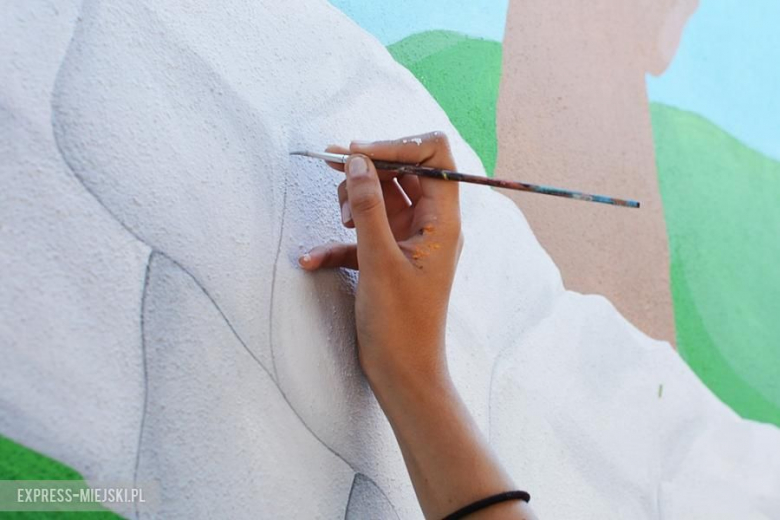 Bajkowy mural w Środzie Śląskiej