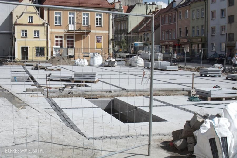 Prace nad przebudową rynku