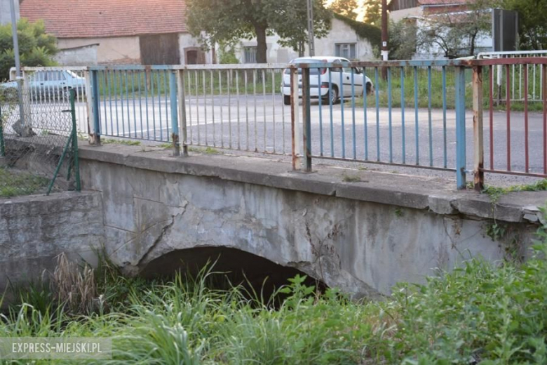 Przebudowa mostu w Ujeździe Górnym