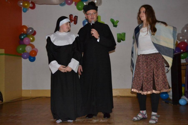 Bal Wszystkich Świętych w Oratorium w Środzie Śląskiej