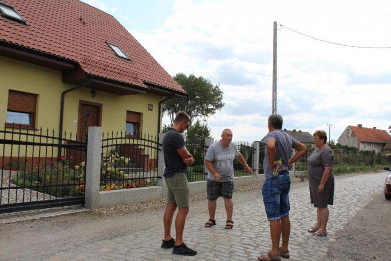 Podpisanie umowy na przebudowę drogi w Lasku