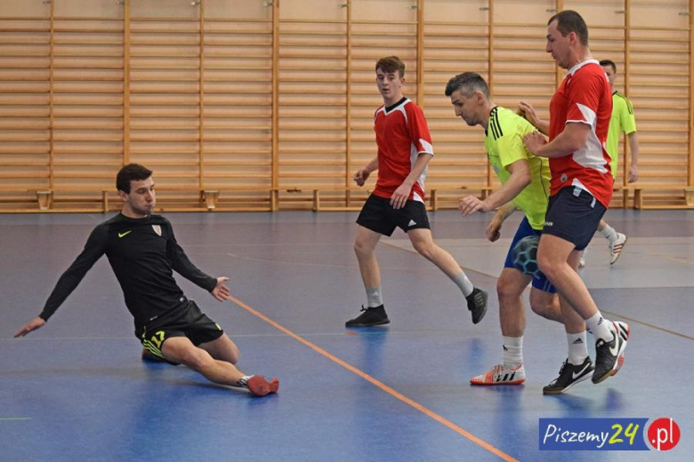 Turniej piłki halowej w Malczycach