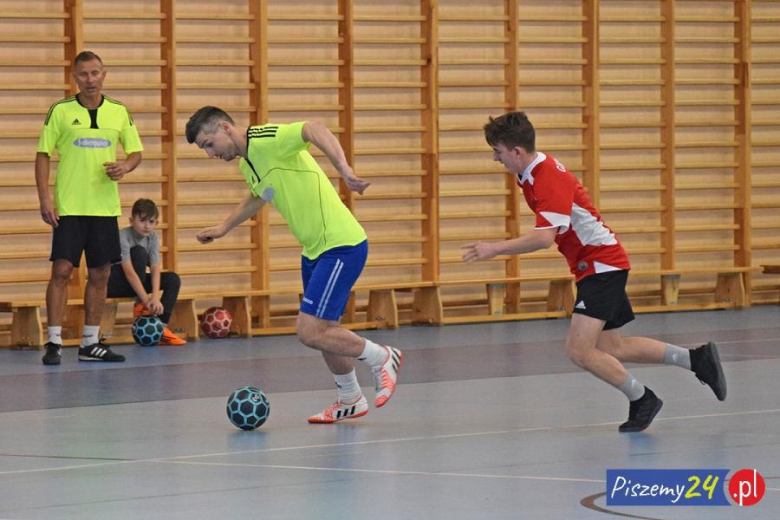 Turniej piłki halowej w Malczycach