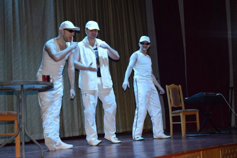 Kabaret z Konopi w Kostomłotach