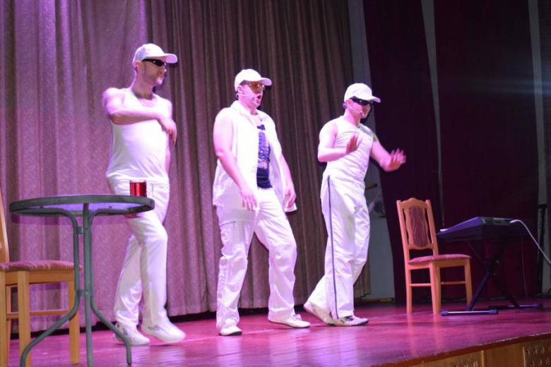 Kabaret z Konopi w Kostomłotach