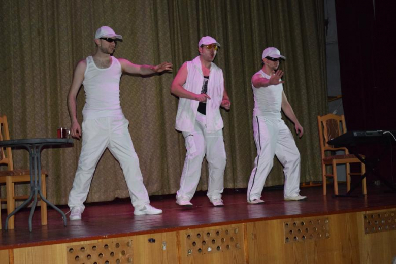 Kabaret z Konopi w Kostomłotach