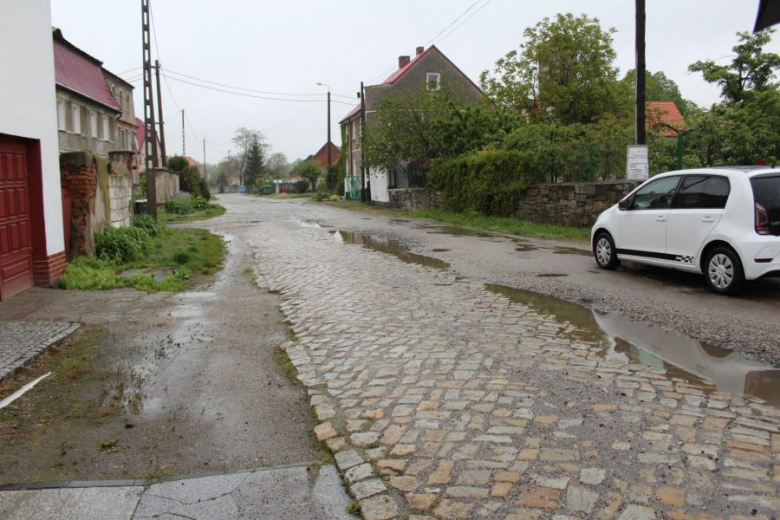 Podpisanie umowy i przekazanie placu budowy.