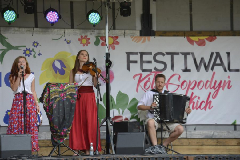 Festiwal Kół Gospodyń Wiejskich w Mazurowicach