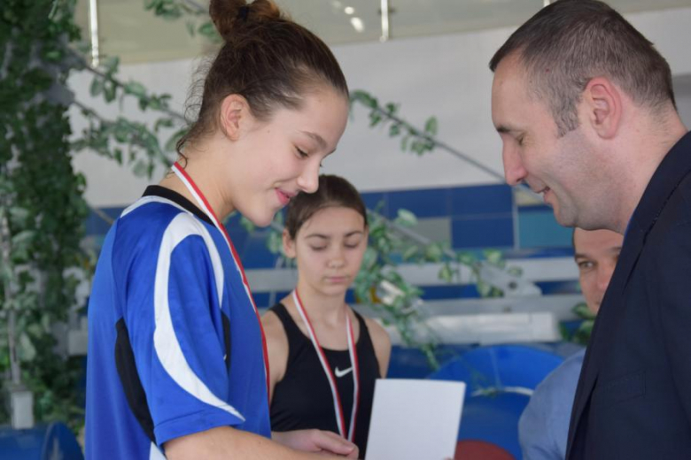 Już po raz ósmy w Średzkim Parku Wodnym zorganizowano Mikołajkowe Zawody Pływackie dla uczniów szkół