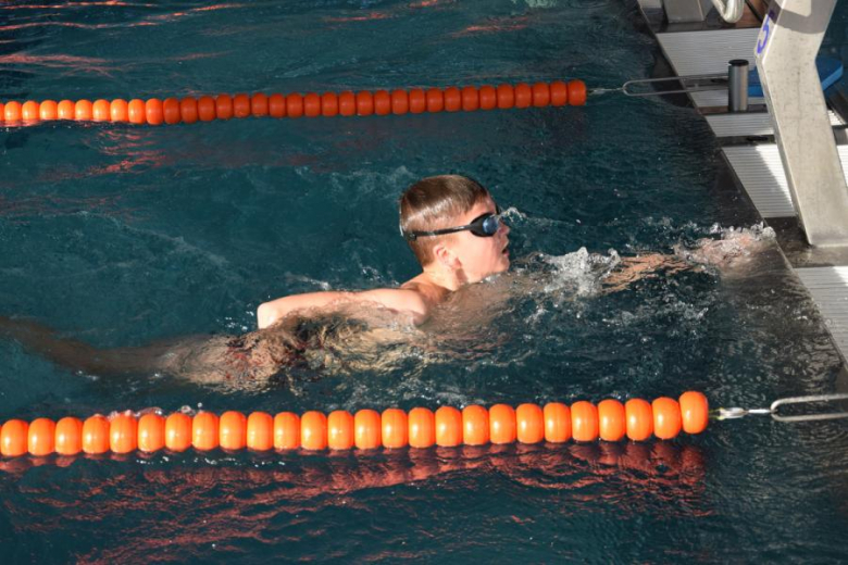 Już po raz ósmy w Średzkim Parku Wodnym zorganizowano Mikołajkowe Zawody Pływackie dla uczniów szkół