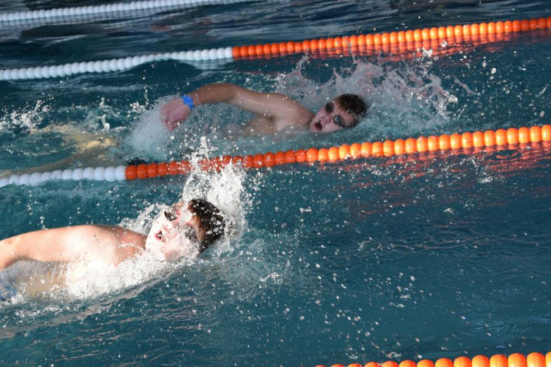 Już po raz ósmy w Średzkim Parku Wodnym zorganizowano Mikołajkowe Zawody Pływackie dla uczniów szkół