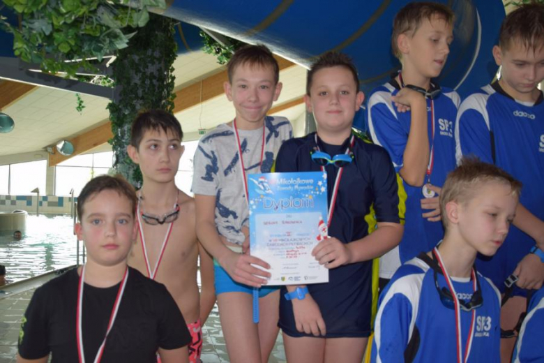 Już po raz ósmy w Średzkim Parku Wodnym zorganizowano Mikołajkowe Zawody Pływackie dla uczniów szkół