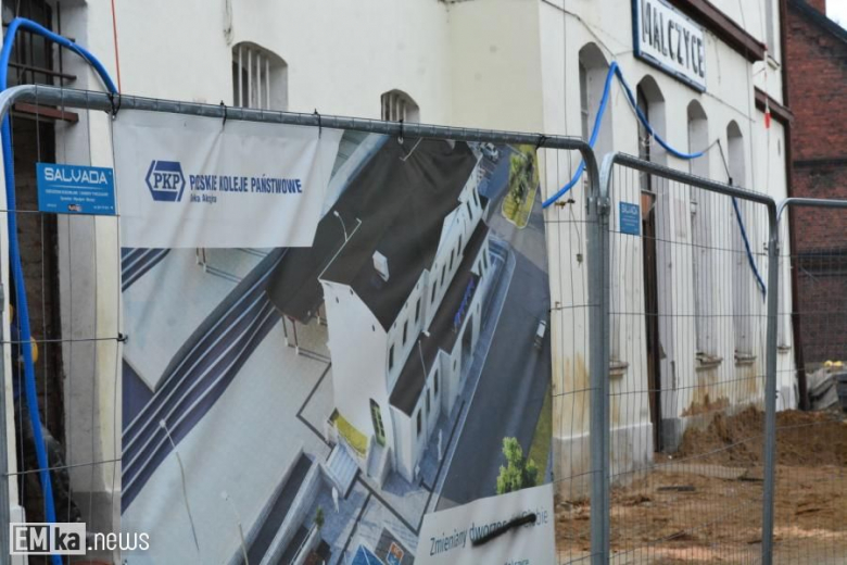Trwa remont dworca w Malczycach 