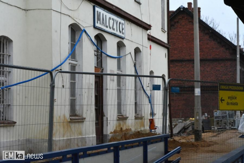 Trwa remont dworca w Malczycach 