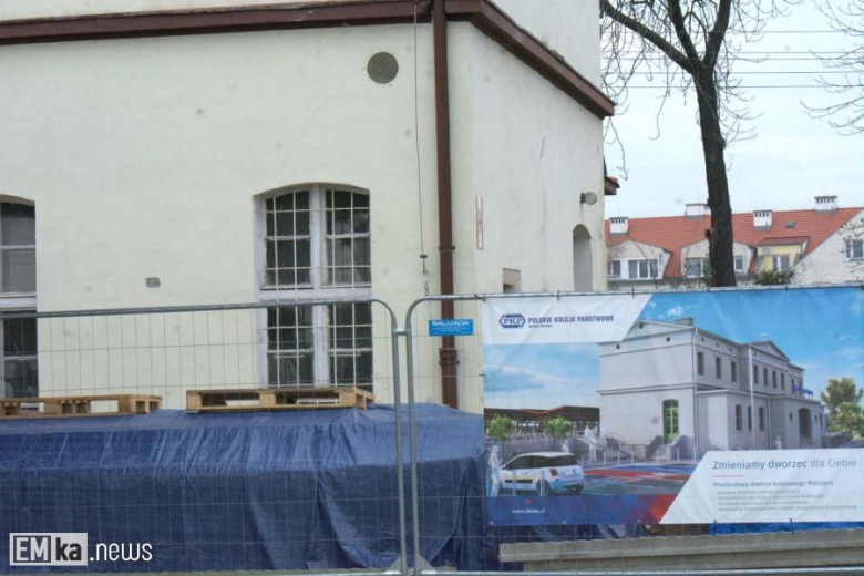 Trwa remont dworca w Malczycach 