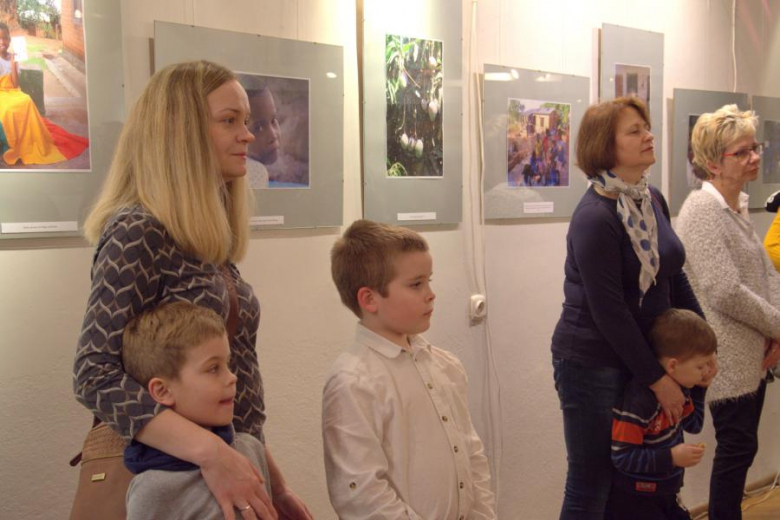 Wernisaż wystawy "Dzieci Tonga"