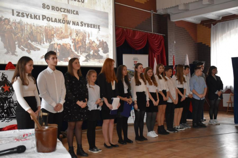 W hołdzie przesiedlonym