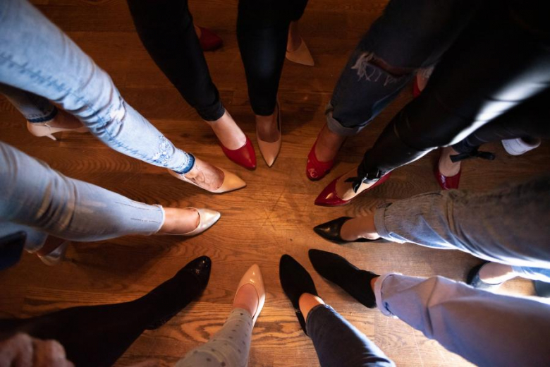 Sesja zdjęciowa uczestniczek II Ogólnopolskiego Dnia Szpilek