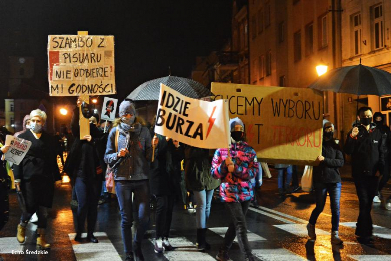 Średzianie wyrazili swój sprzeciw wobec orzeczenia TK