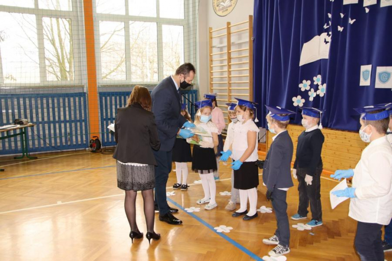 Pasowanie pierwszoklasistów