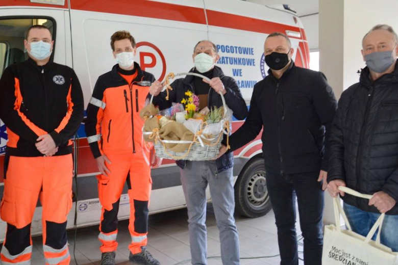 Samorządowcy dziękują lekarzom za ich pracę