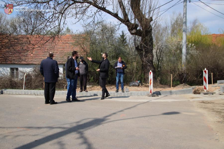 Zgodnie z planem przebiegają prace nad przebudową drogi Piekary-Konary