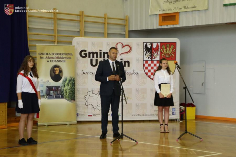 Zakończenie roku szkolnego 2020/2021 w szkołach na terenie powiatu średzkiego