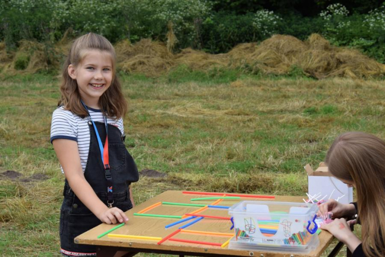 Piknik rodzinny na boisku w Piersnie
