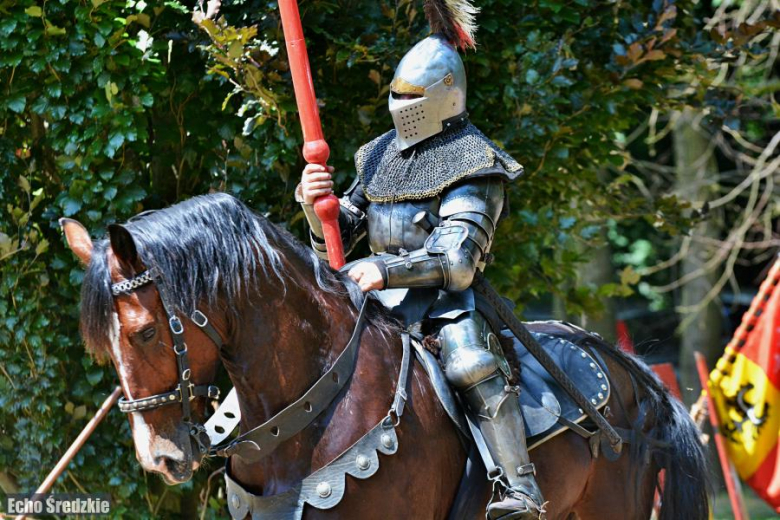 V Turniej Rycerski w Zamku na Wodzie w Wojnowicach