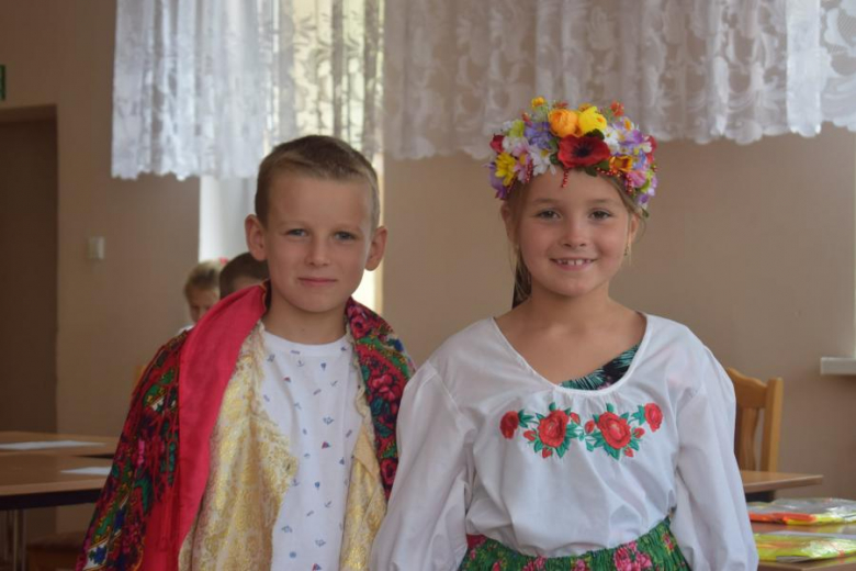 Wakacje z GOKiem i Biblioteką - wizyta kapeli Kostomłocianie