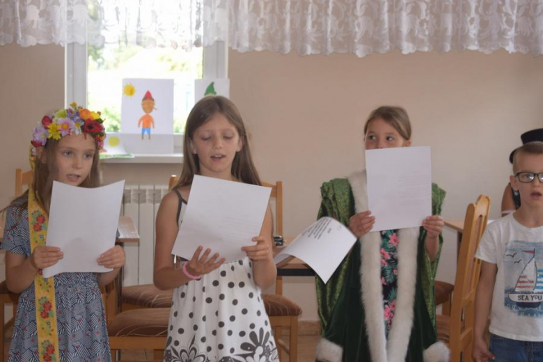 Wakacje z GOKiem i Biblioteką - wizyta kapeli Kostomłocianie