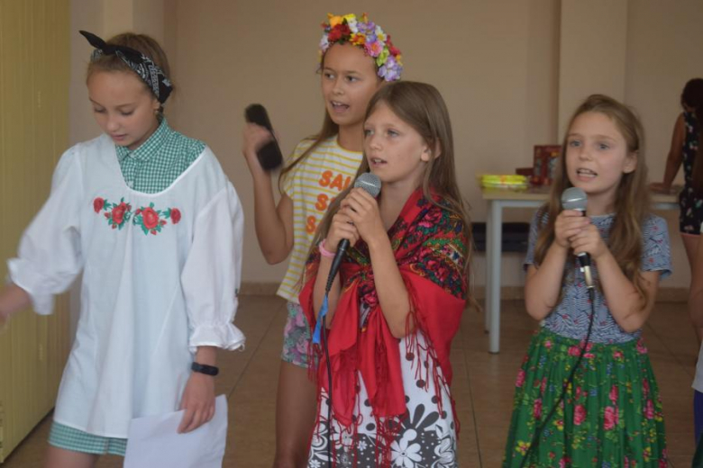 Wakacje z GOKiem i Biblioteką - wizyta kapeli Kostomłocianie