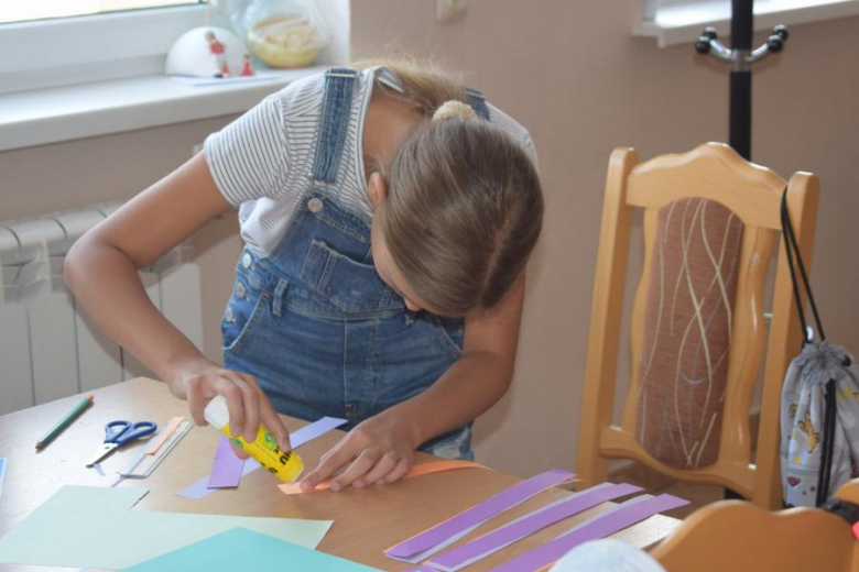 Wakacje z GOKiem i Biblioteką - warsztaty plastyczne