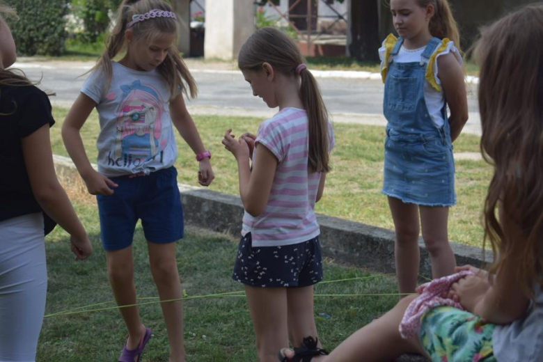 Wakacje z GOKiem i Biblioteką - warsztaty plastyczne