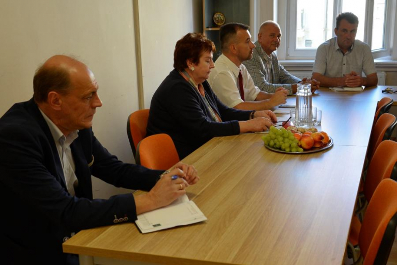 Spotkanie średzkich samorządowców ws inwestycji drogowych