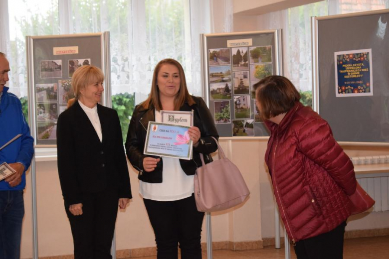 Uroczystość w Gminnym Ośrodku Kultury w Kostomłotach