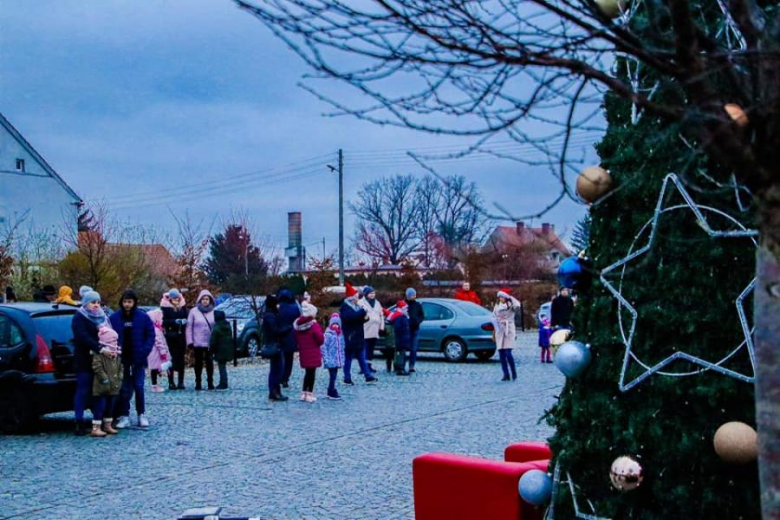 Uroczyste odpalenie choinki i wizyta Św. Mikołaja