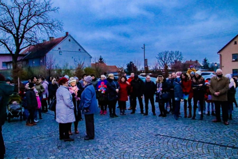 Uroczyste odpalenie choinki i wizyta Św. Mikołaja