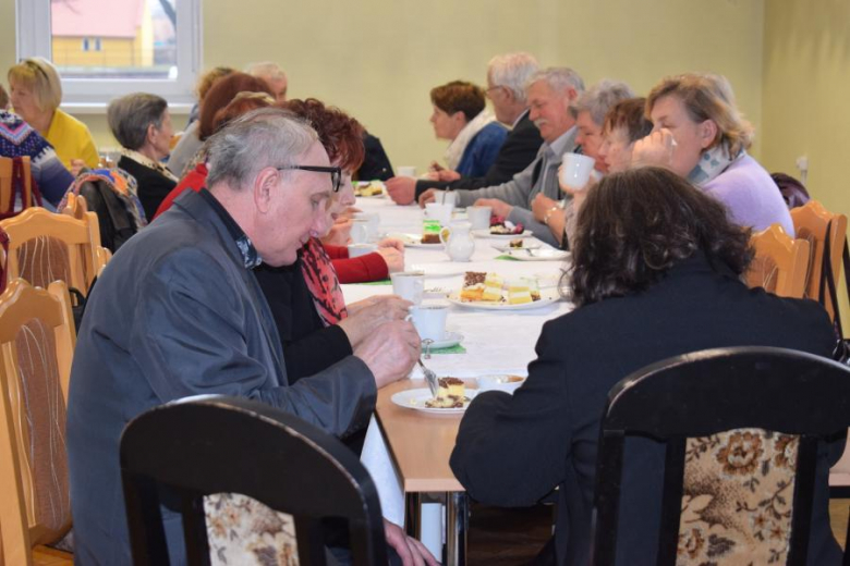 Dzień Kobiet w Gminnym Ośrodku Kultury w Kostomłotach