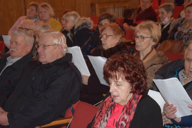 Dzień Kobiet w Gminnym Ośrodku Kultury w Kostomłotach