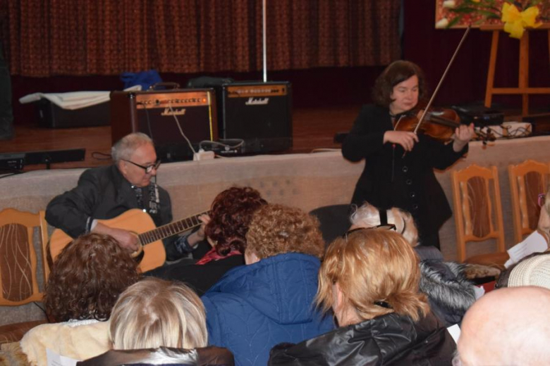 Dzień Kobiet w Gminnym Ośrodku Kultury w Kostomłotach