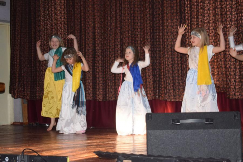 Dzień Kobiet w Gminnym Ośrodku Kultury w Kostomłotach